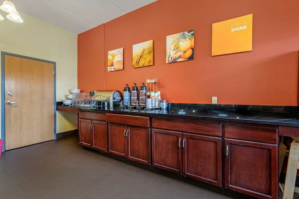 Фото Comfort Inn Kissimmee-Lake Buena Vista South