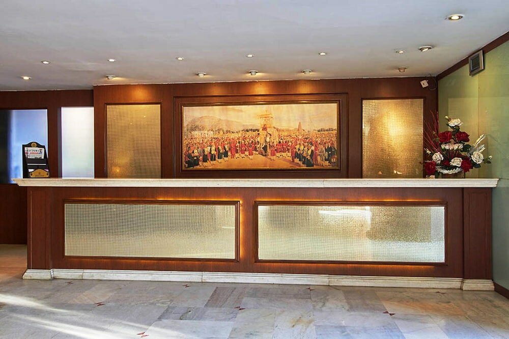 Фото Hotel Roopa