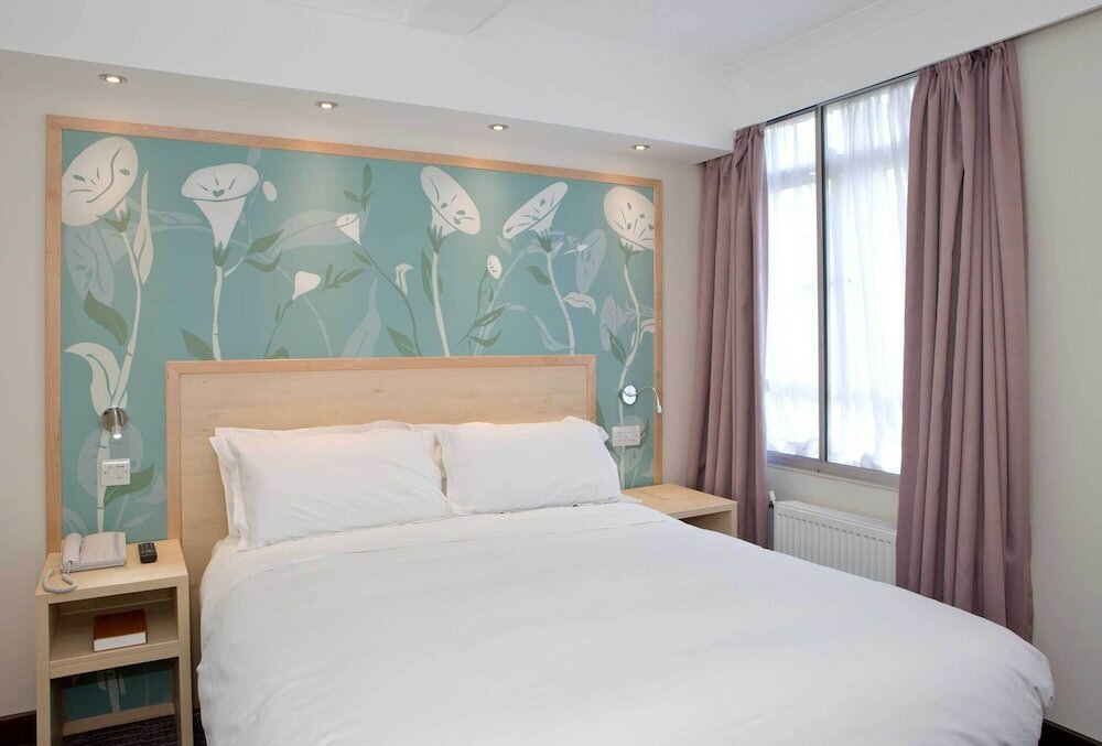 Фото Bedford Hotel