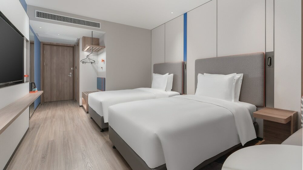 Фото Holiday Inn Express Qingdao Shibei, an Ihg hotel