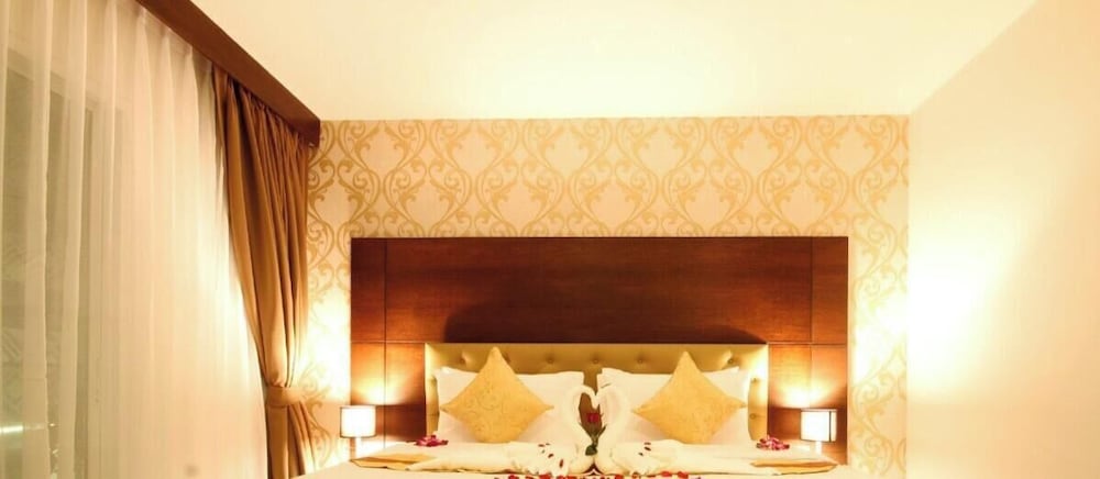 Фото Hemingways Silk Hotel