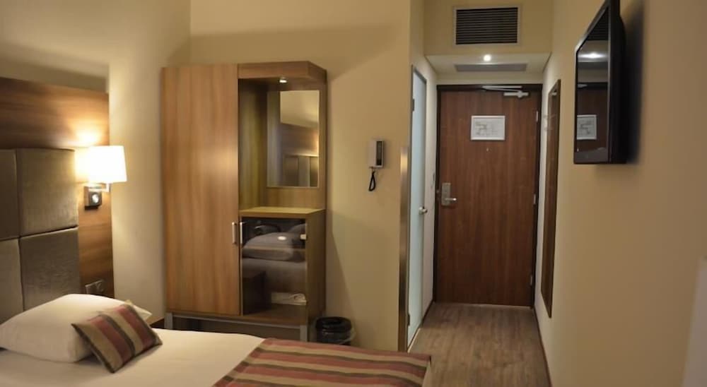 Фото Ozo Hotels Cordial Amsterdam