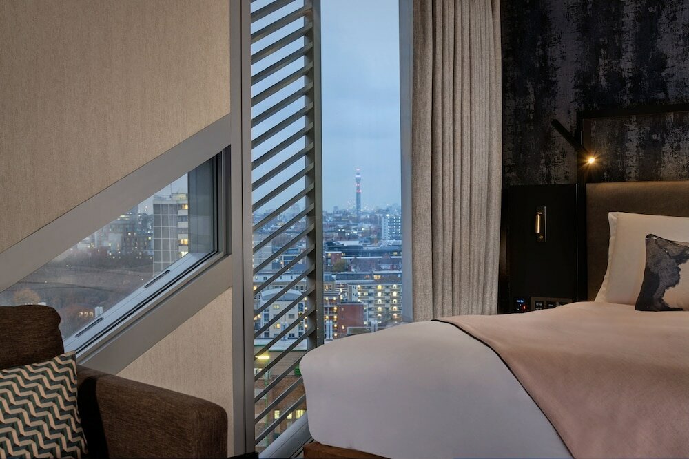 Фото Montcalm East, Autograph Collection