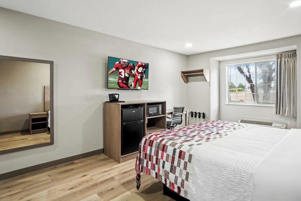 Фото Regency Inn & Suites