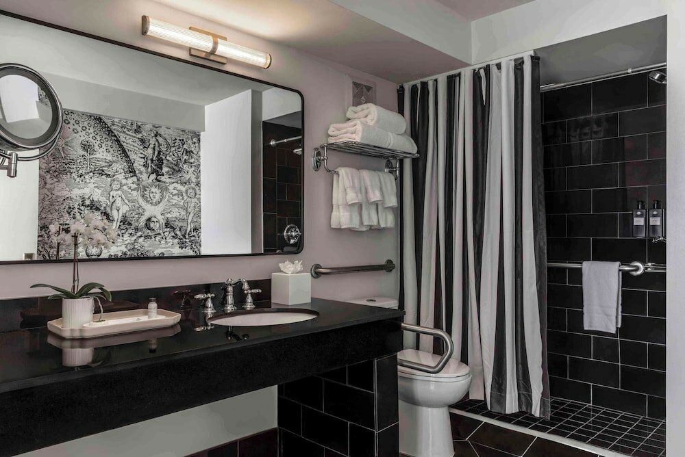 Фото Bourbon Orleans Hotel