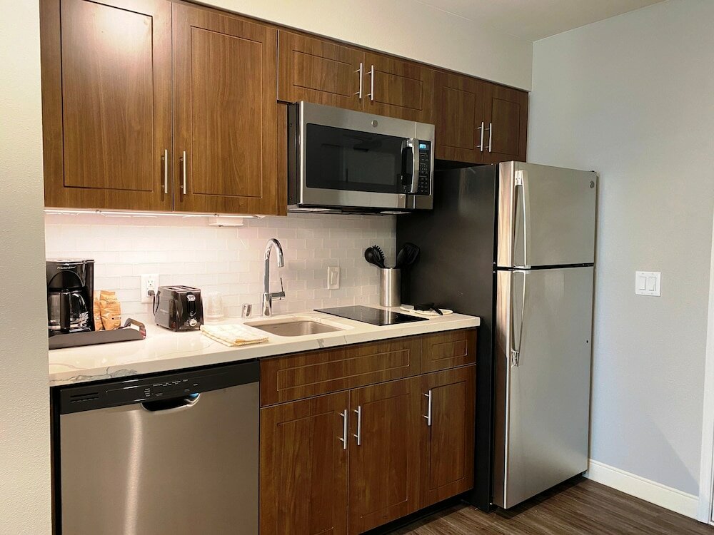Фото Staybridge Suites Long Beach Airport, an Ihg Hotel