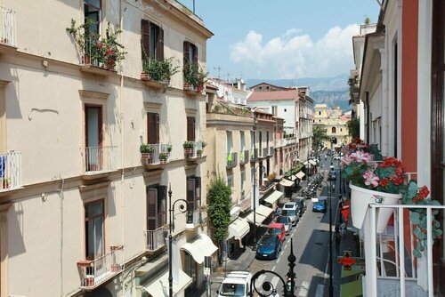 Внешний вид отеля Palazzo Tasso в Сорренто, фото 5