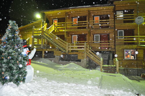 Внешний вид отеля Байкальские просторы в Листвянке, фото 2