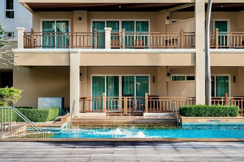 Гостиница The Heritage Pattaya Beachfront Resort в Паттайе