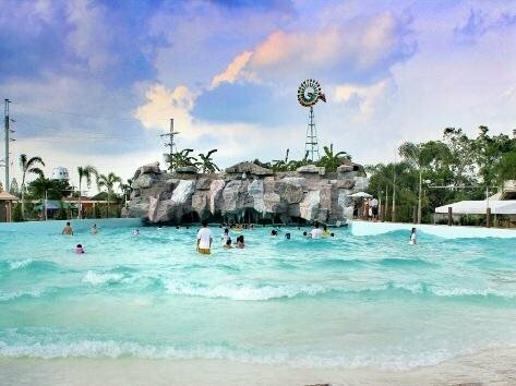 Гостиница Klir Waterpark Resort в Провинции Булакан