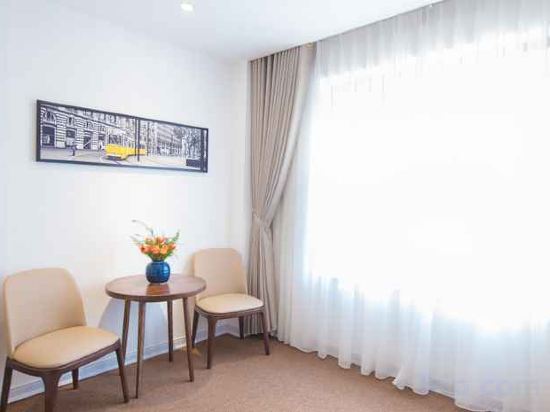 Фото Vyhouse Hanoi Hotel