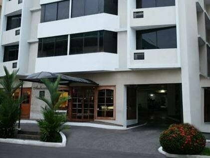 Гостиница Hotel Suites Ambassador в Панаме