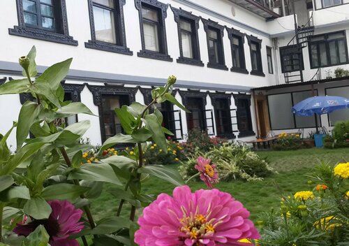 Гостиница Hotel Heranya в Багмати