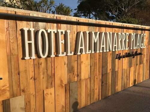 Внешний вид отеля Hotel Almanarre Plage в Йере, фото 4