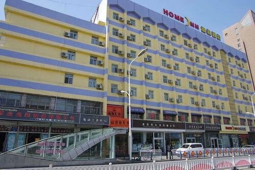 Гостиница Home Inn Urumuqi Changjiang Road Nianzi Gou Bus Station в Урумчи