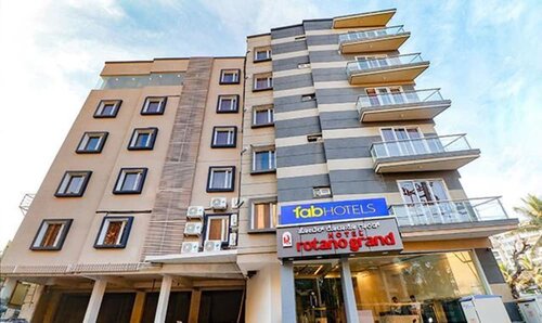 Fabhotel Rotano Grand