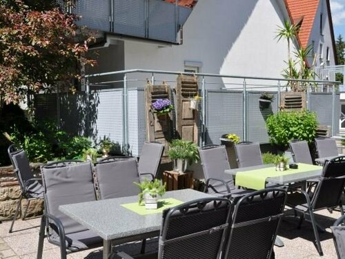 Гостиница Löwen Hotel & Restaurant в Кирхгайм-унтер-Тек
