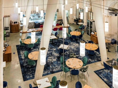 Гостиница Mercure Poitiers Centre в Монморийоне