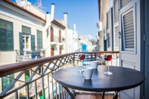 отель Amymone Suites
