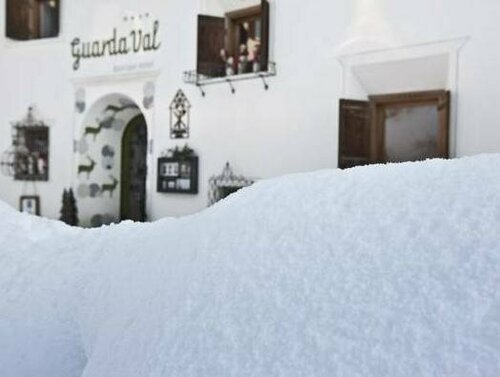Гостиница Engadiner Boutique-Hotel GuardaVal в Скуоли