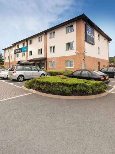 Гостиница Travelodge Porthmadog в Криккиете