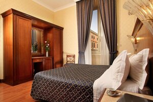 отель Hotel Serena Roma