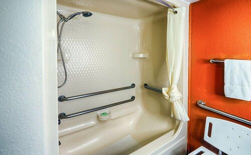Гостиница Spark by Hilton Spring Lake Fayetteville в Спринг Лейк