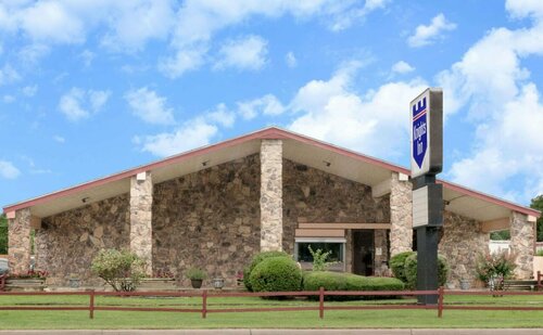 Гостиница Post Oak Inn в Браунвуде