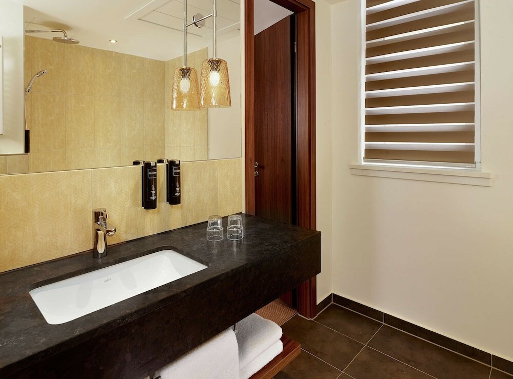 Фото Reichshof Hotel Hamburg