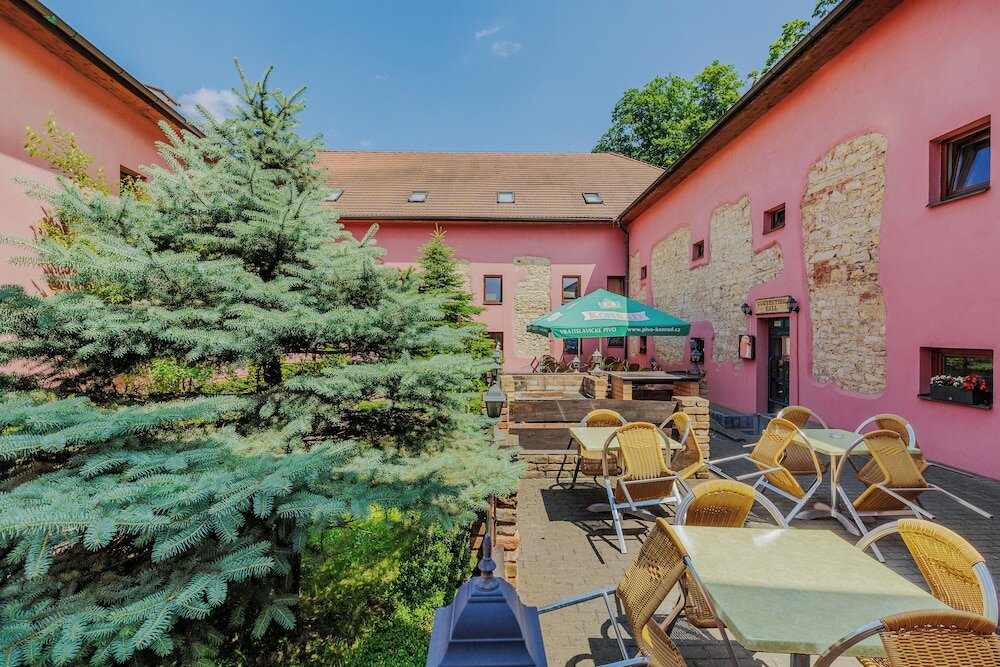 Фото Hotel Stary Pivovar