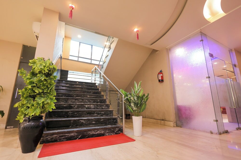 Фото Hotel Krishnam