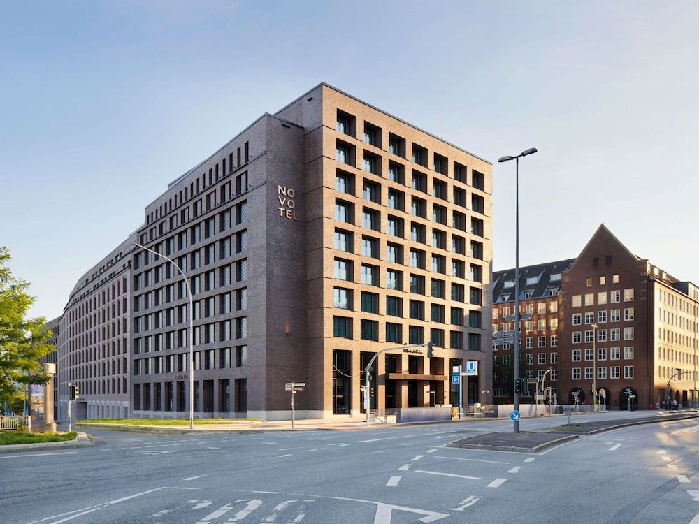 Фото Novotel Hamburg Central Station