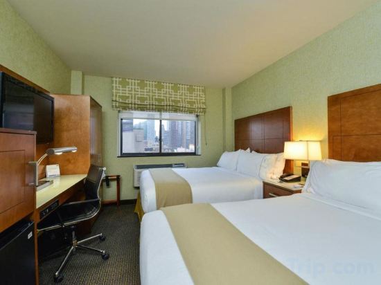 Фото Holiday Inn Express New York - Manhattan West Side, an Ihg Hotel