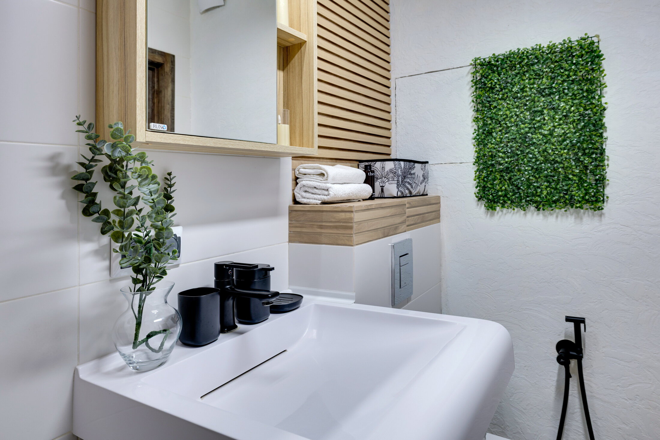 Фото Ferrari Studio от Home24