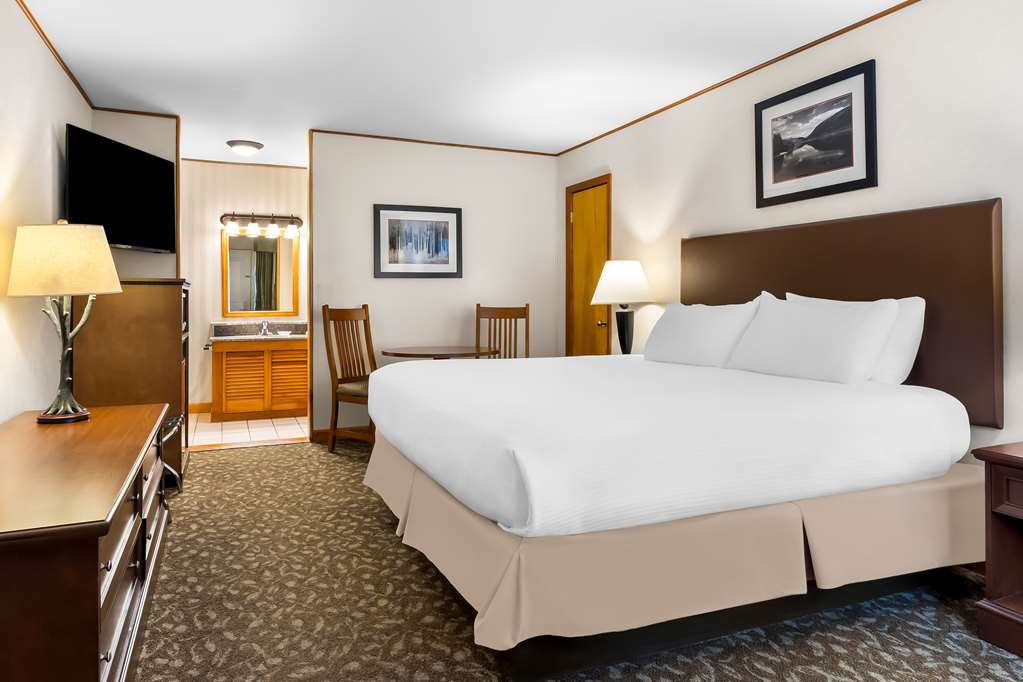 Фото Best Western Adirondack Inn