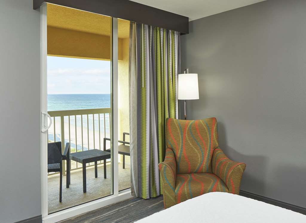 Фото Hampton Inn Daytona Beach/Beachfront