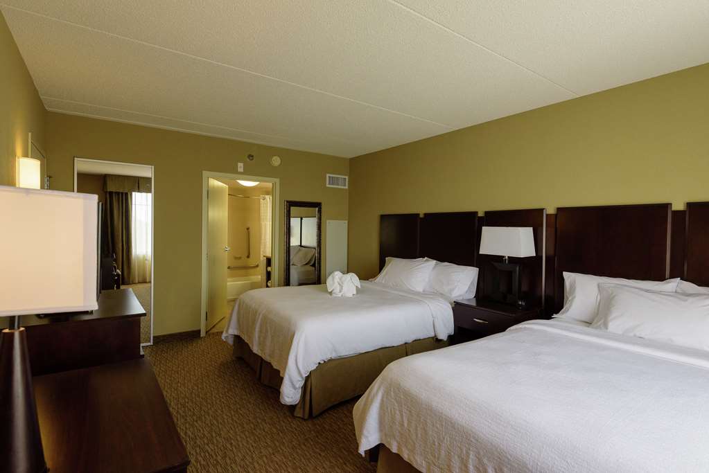 Фото Embassy Suites by Hilton Minneapolis North