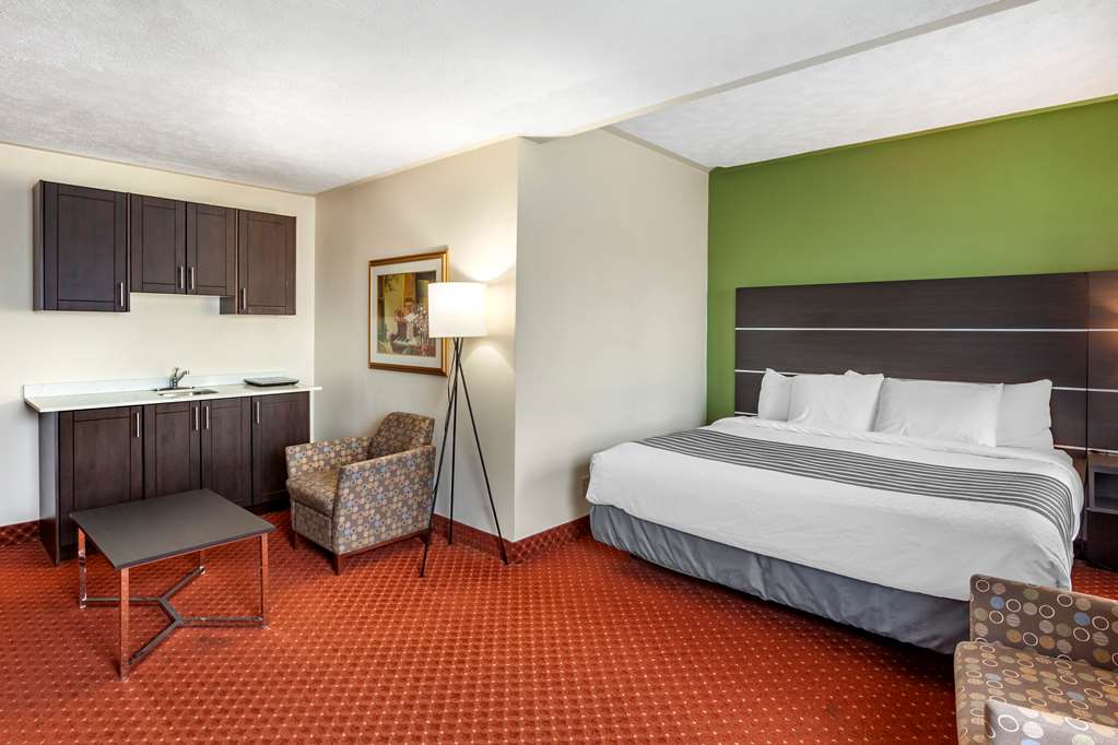 Фото SureStay Plus Hotel by Best Western Kincardine