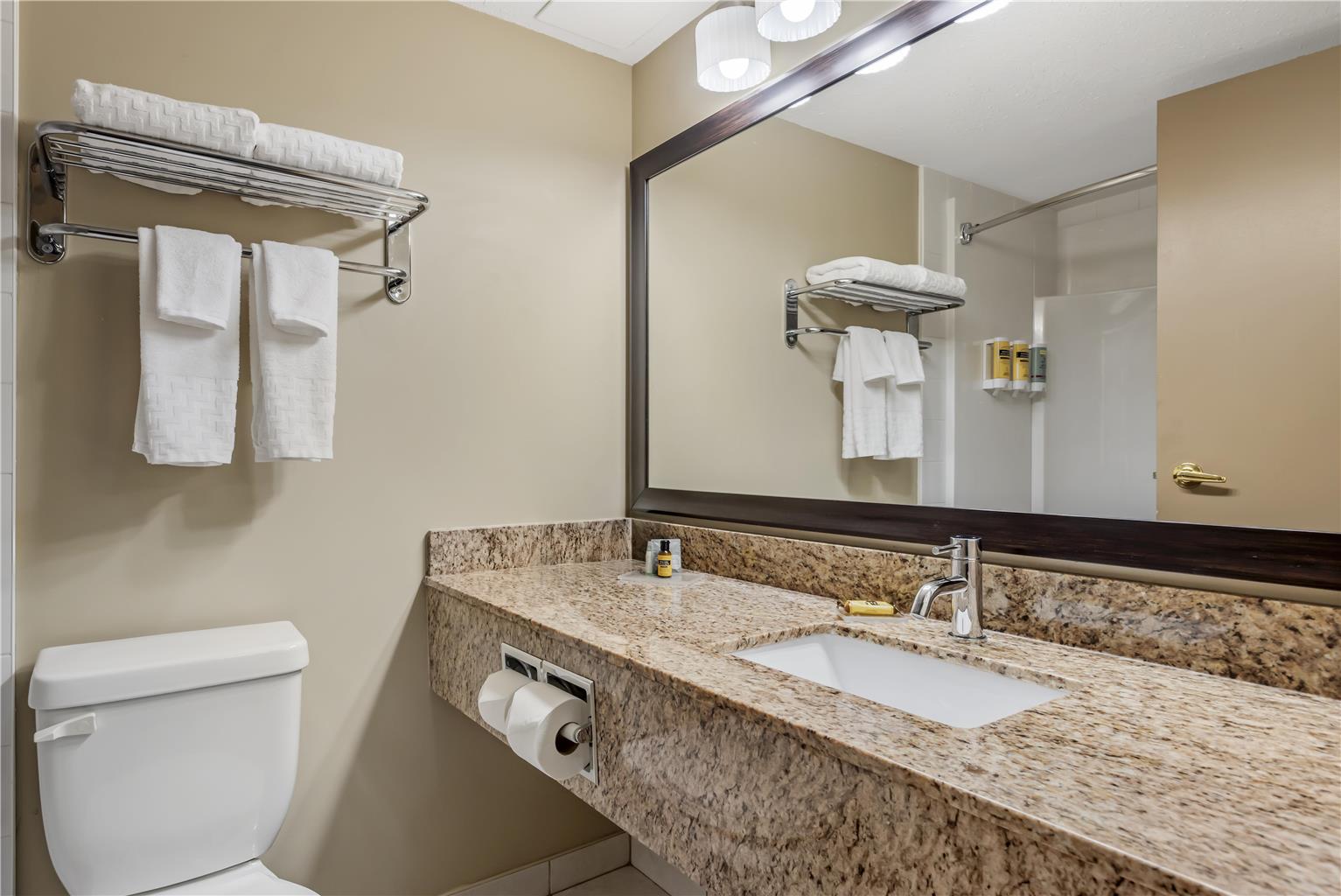 Фото Best Western Plus Red Deer Inn & Suites