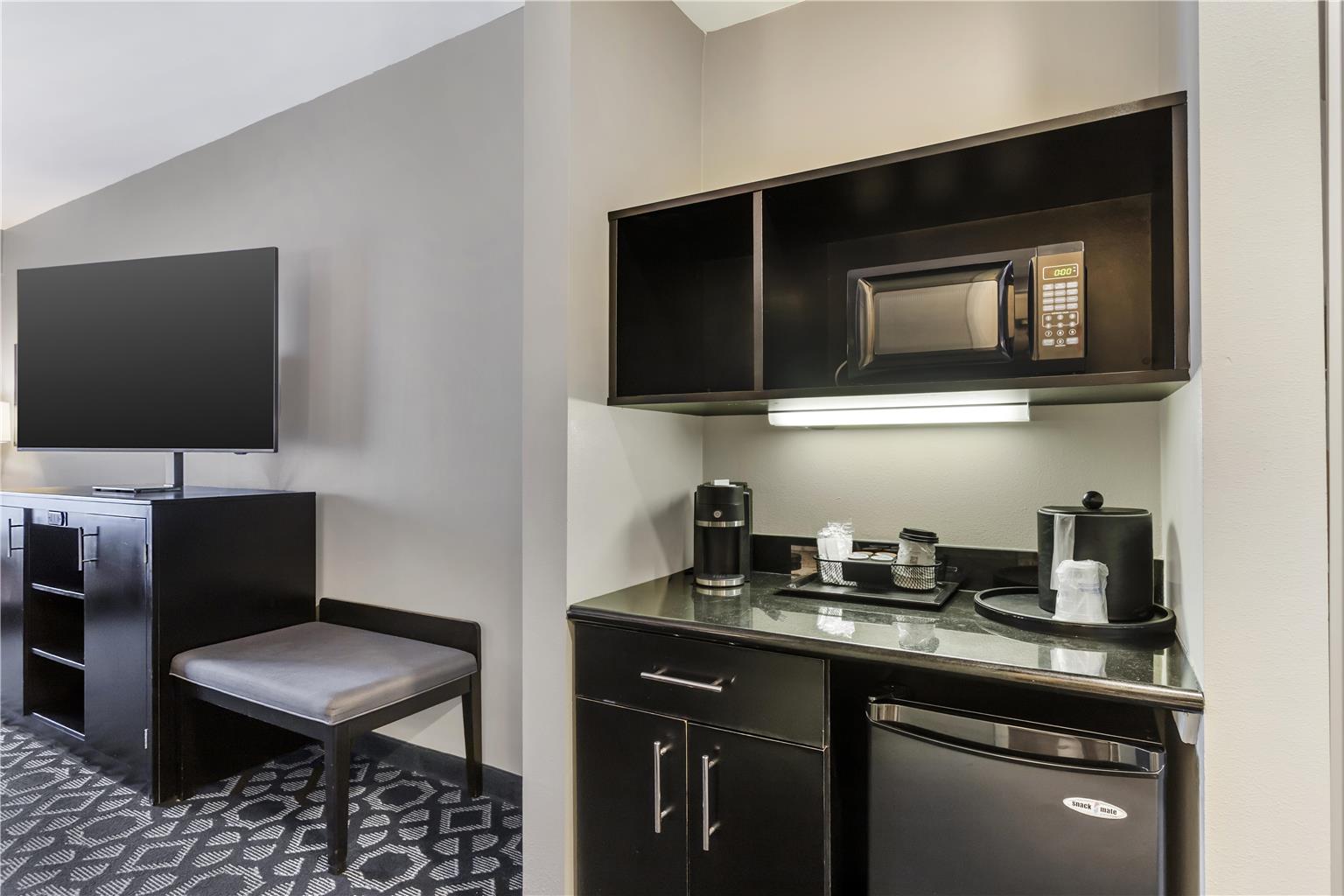 Фото Best Western Plus Laredo Inn & Suites