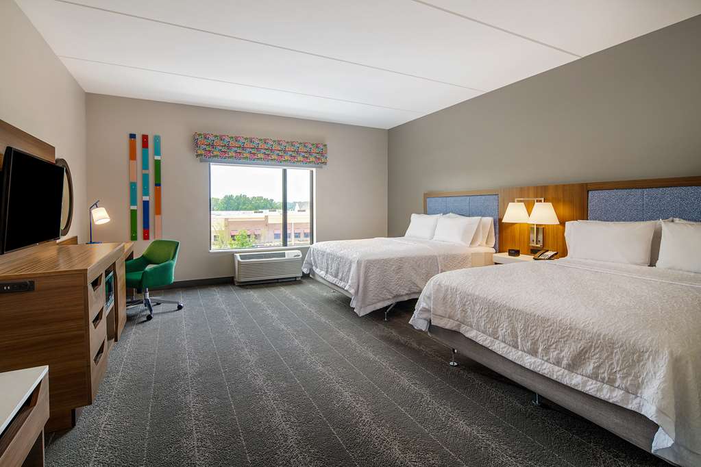 Фото Hampton Inn & Suites Raleigh Midtown