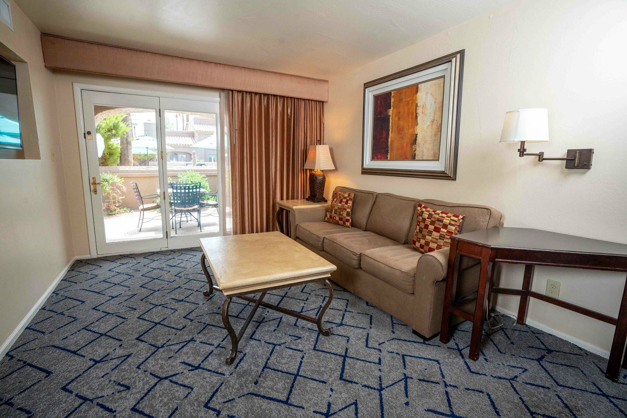 Фото 208138995897