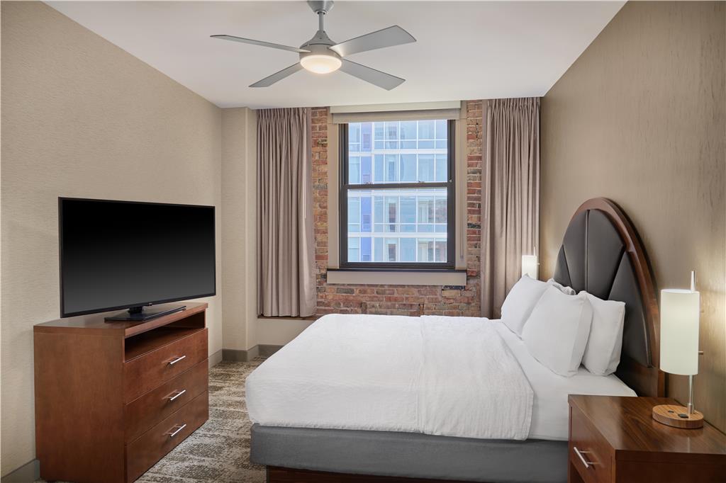 Фото Homewood Suites by Hilton Grand Rapids Downtown
