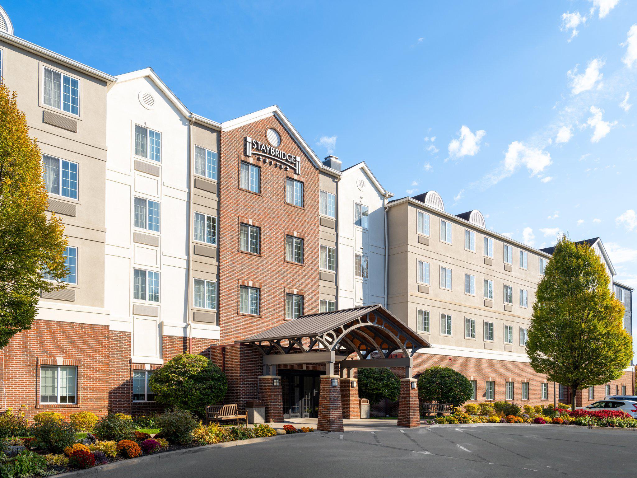 Фото Staybridge Suites Rochester University, an Ihg Hotel