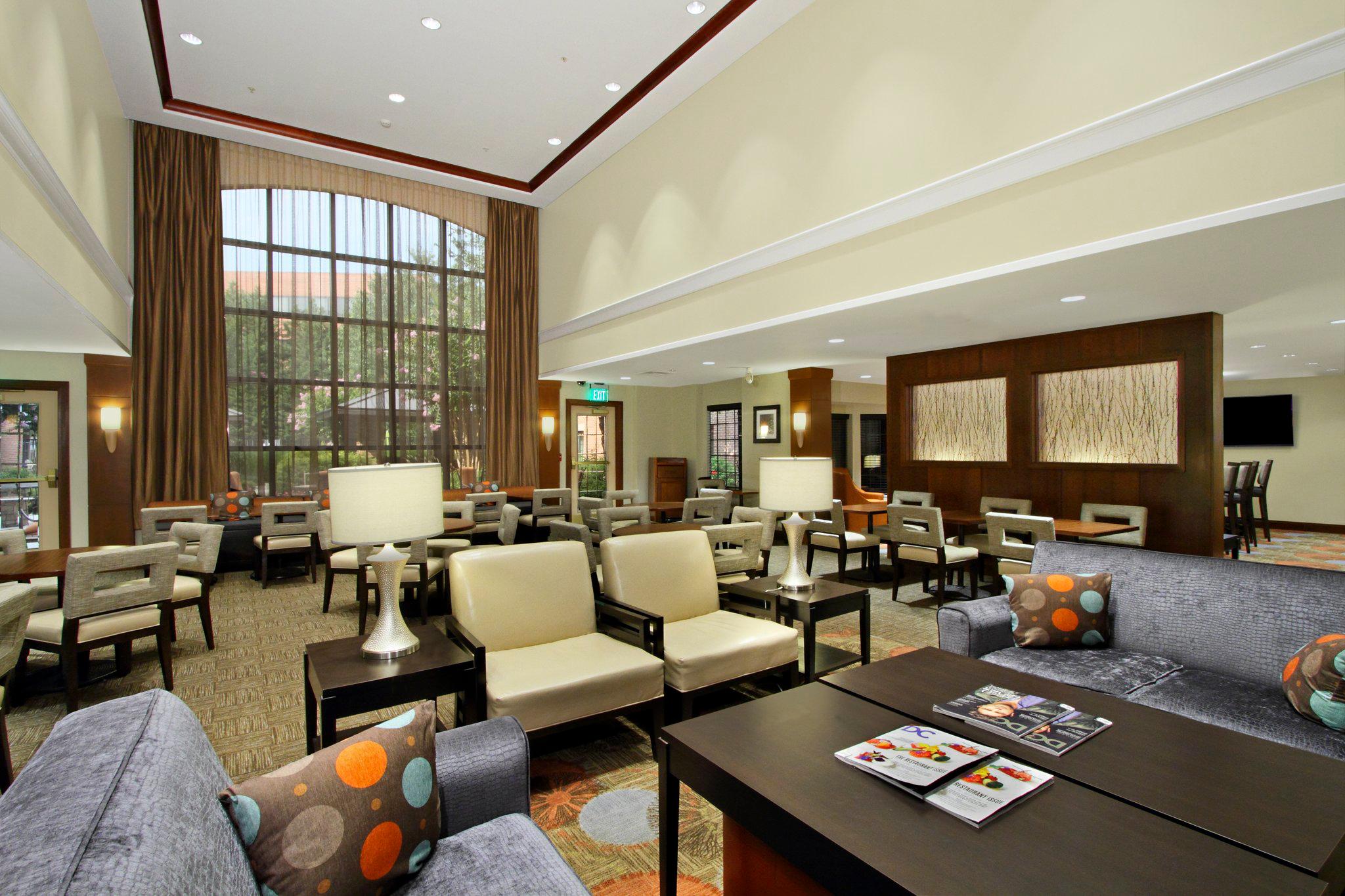 Фото Staybridge Suites Tysons McLean