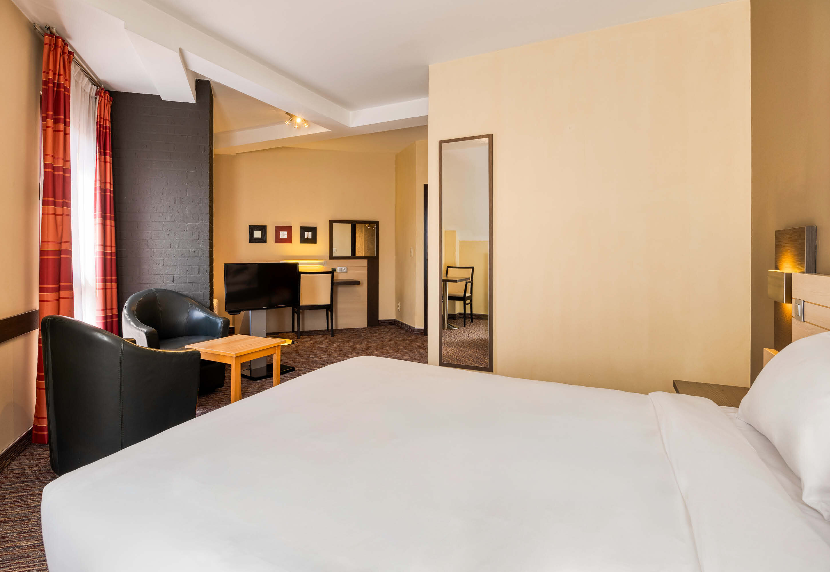 Фото B&b Hotel Mons Centre