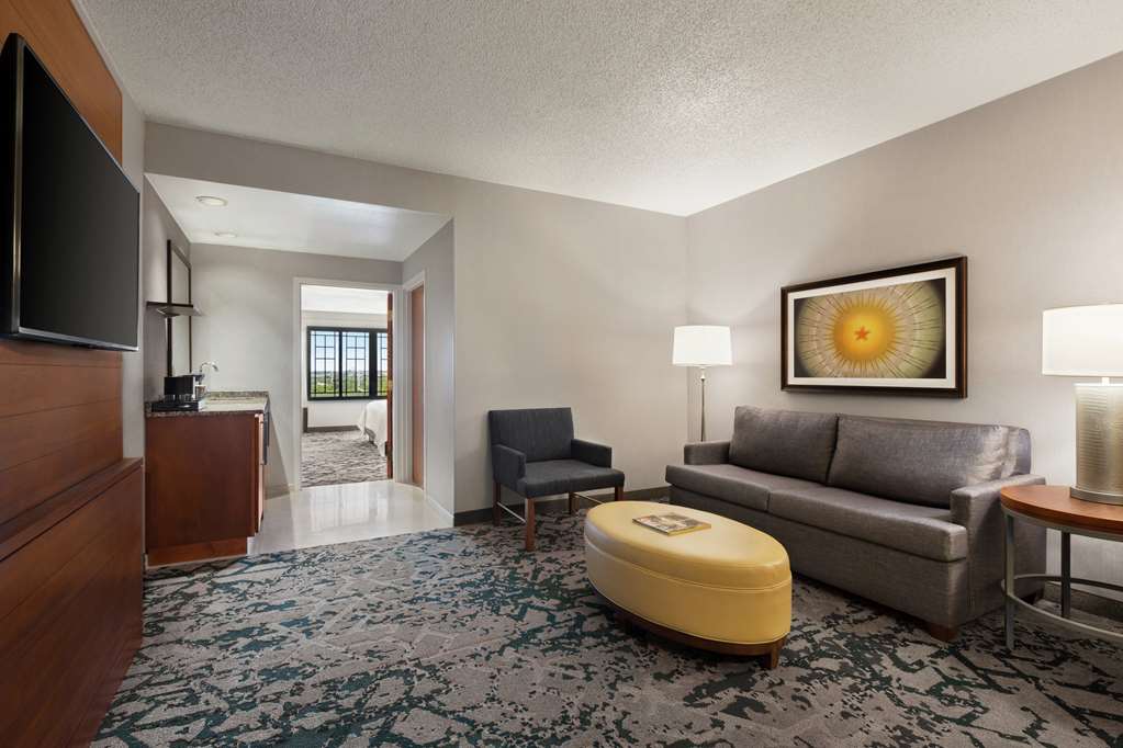 Фото Embassy Suites by Hilton Dallas Dfw Airport North