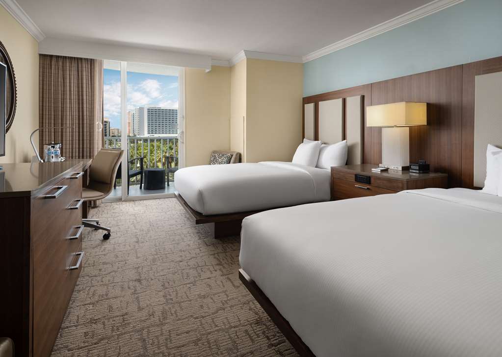 Фото Hilton Clearwater Beach Resort & SPA