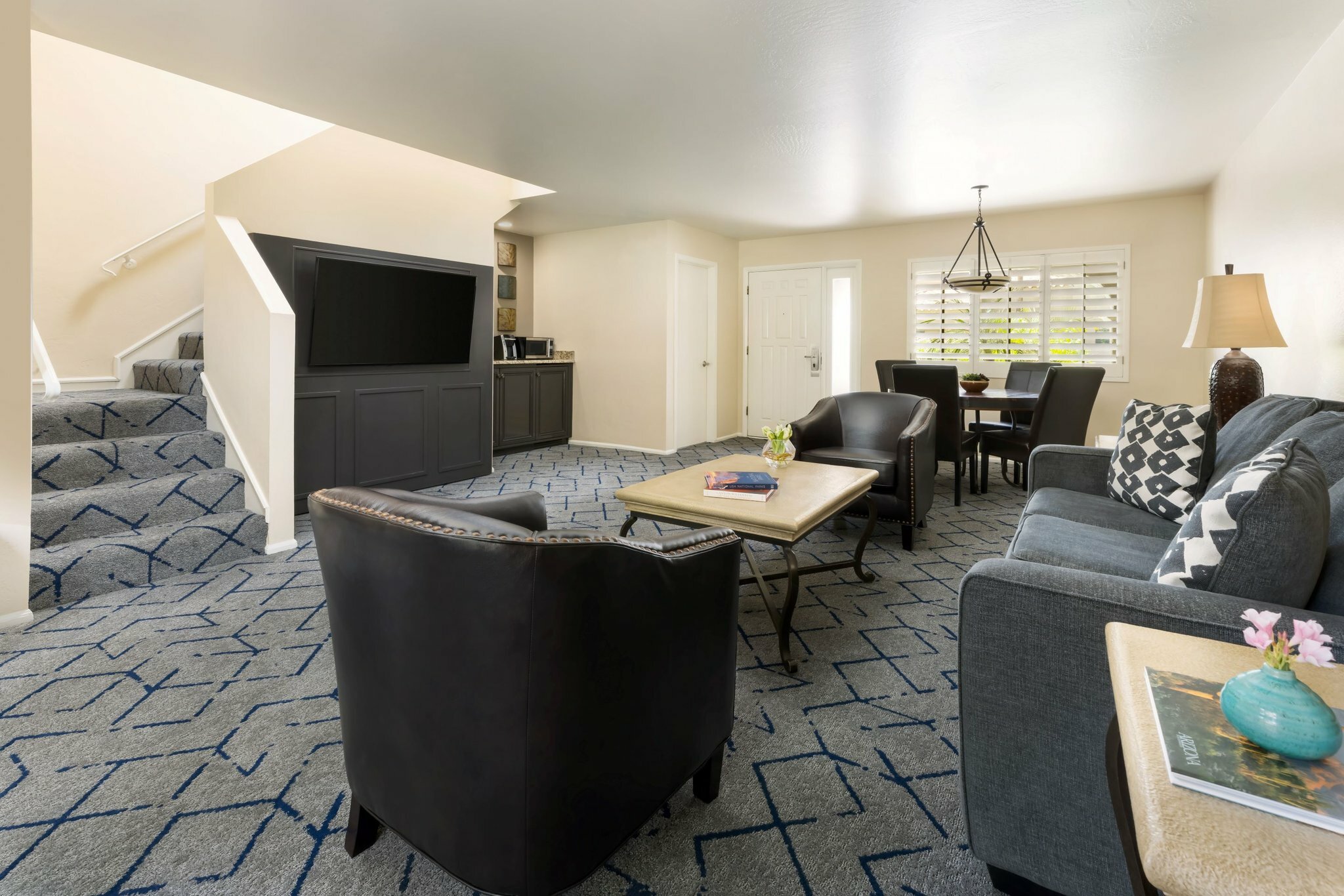 Фото 208138995897