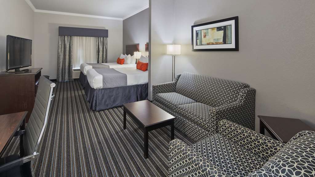 Фото Best Western Plus Austin Airport Inn & Suites